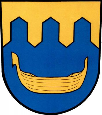 V modrém štítě pod zlatou palisádovou hlavou zlatá loďka. Znak Benátky