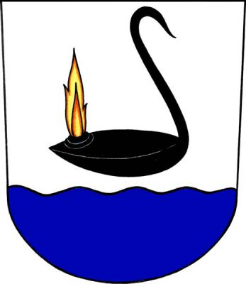 Ve stříbrném štítě nad modrou vlnitou patou černý hořící hornický olejový kahan. Znak Dobrá Voda u Českých Budějovic