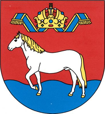 V červeném štítě s modrou vlnitou patou vykračující stříbrný kladrubský kůň se zlatou zbrojí převýšený rakouskou císařskou korunou s fimbriemi. Znak Kladruby nad Labem
