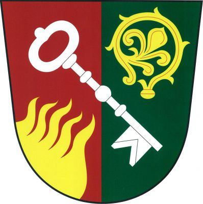 V červeno-zeleně polceném štítě kosmo postavený stříbrný klíč zuby dolů, vpravo dole vyniká oheň s pěti šikmými plameny, vlevo nahoře hlavice berly, obojí zlaté. Znak Klíčany