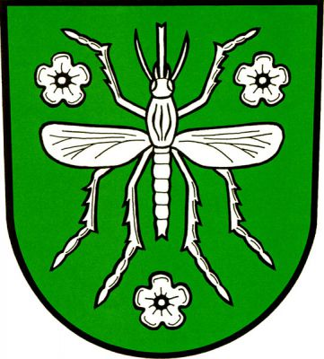V zeleném štítě komár provázený třemi (2,1) květy, vše stříbrné. Znak Komárov