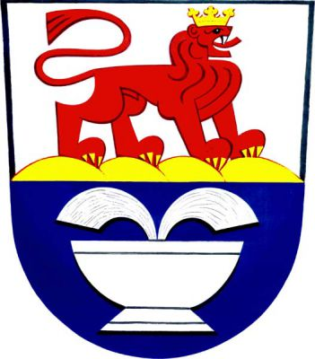 Stříbrno-modře dělený štít, nahoře na čtyřech zlatých pahorcích doleva stojící červený korunovaný lev se zlatou zbrojí a červeným jazykem. Dole kašna se dvěma tryskajícími prameny, vše stříbrné. Znak Konstantinovy Lázně