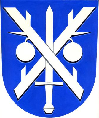 V modrém štítě zkřížené ostrve, každá s jedním plodem trnky, mezi nimi hrotem nahoru kolmo prostrčen meč, vše stříbrné. Znak Podkopná Lhota