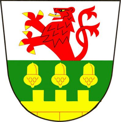 Ve stříbrno-zeleně děleném štítě nahoře vyrůstající červený dvouocasý lev se zlatou zbrojí. Dole nad kvádrovanou hradbou se třemi stínkami tři vztyčené žaludy, vše zlaté. Znak Pravice
