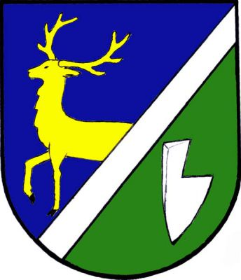 Štít se stříbrným šikmým břevnem, v pravém modrém poli vyniká zlatý vykračující jelen, v levém zeleném poli stříbrná radlice. Znak Račice-Pístovice